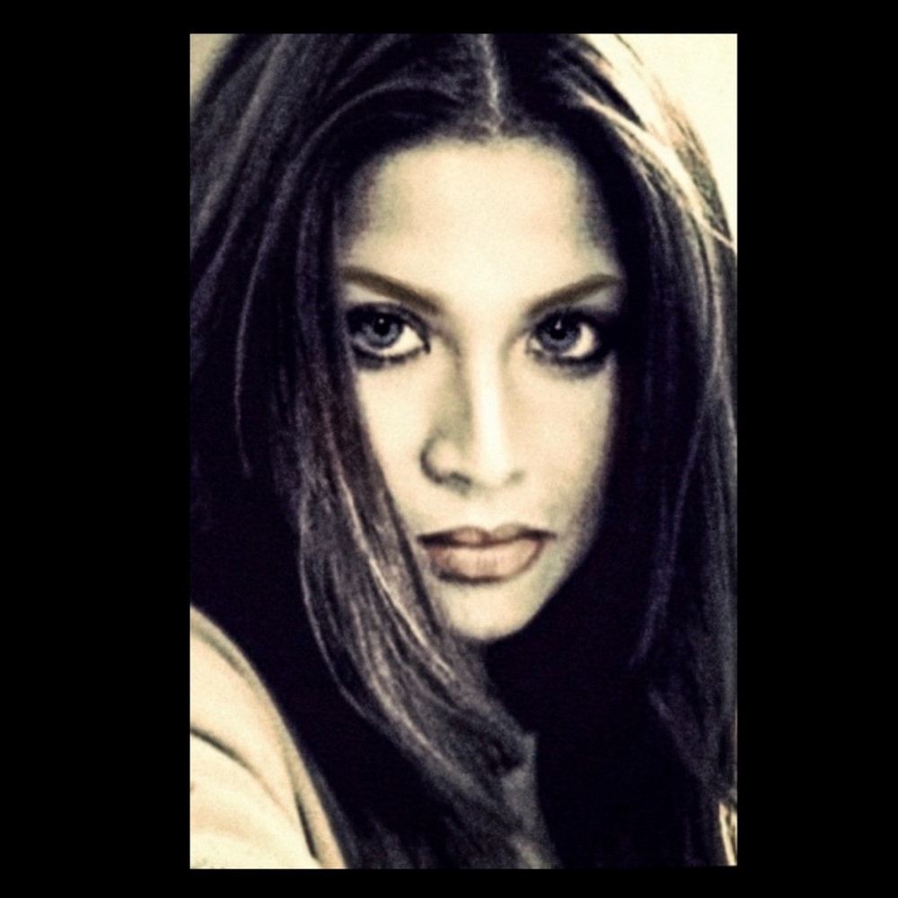 Meet your Posher, Maria